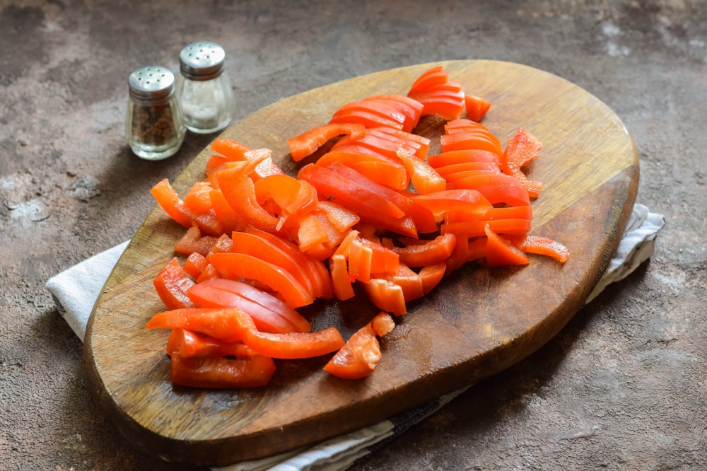 Помидоры на зиму с морковью, перцем, чесноком и зеленью