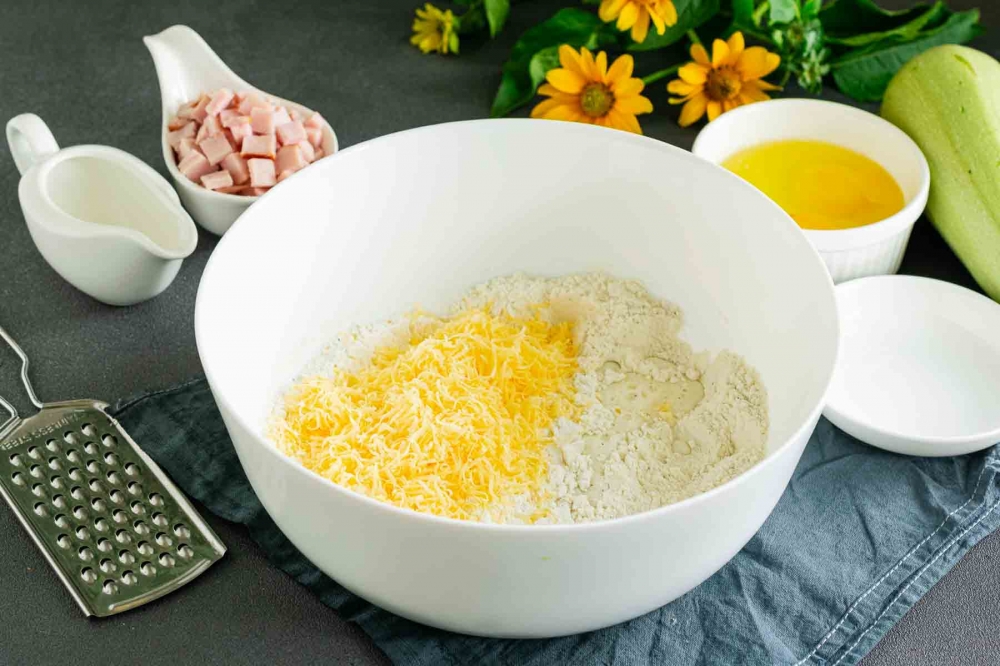 Оладьи из цукини с ветчиной и сыром (хрустящий и вкусный рецепт)