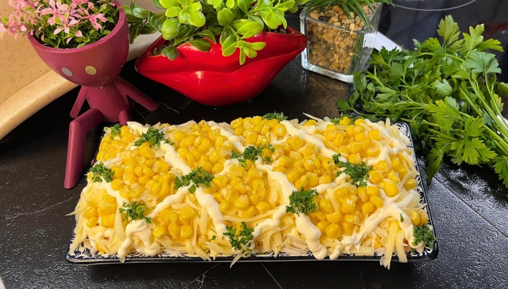 Самый воздушный салат Нежность с крабовыми палочками