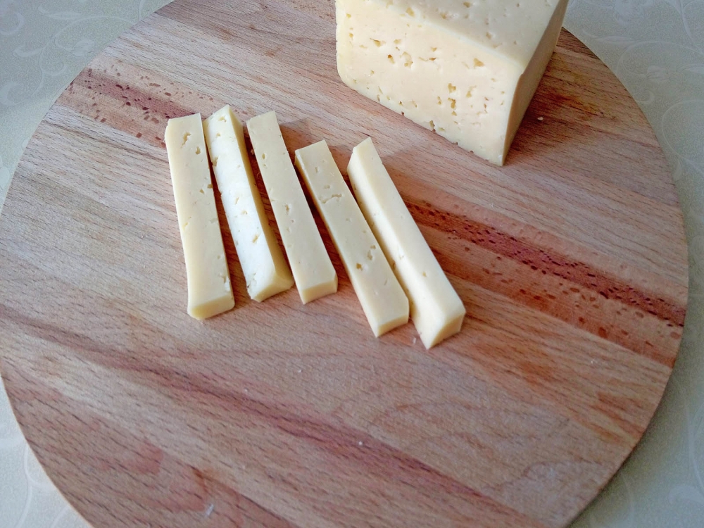 Луковые кольца с сыром