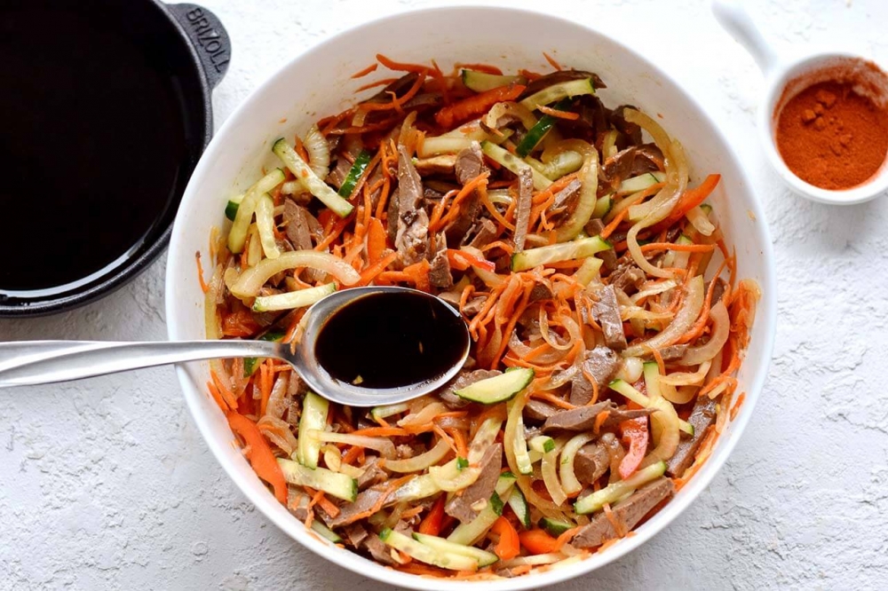 Салат с сердцем и морковью по-корейски